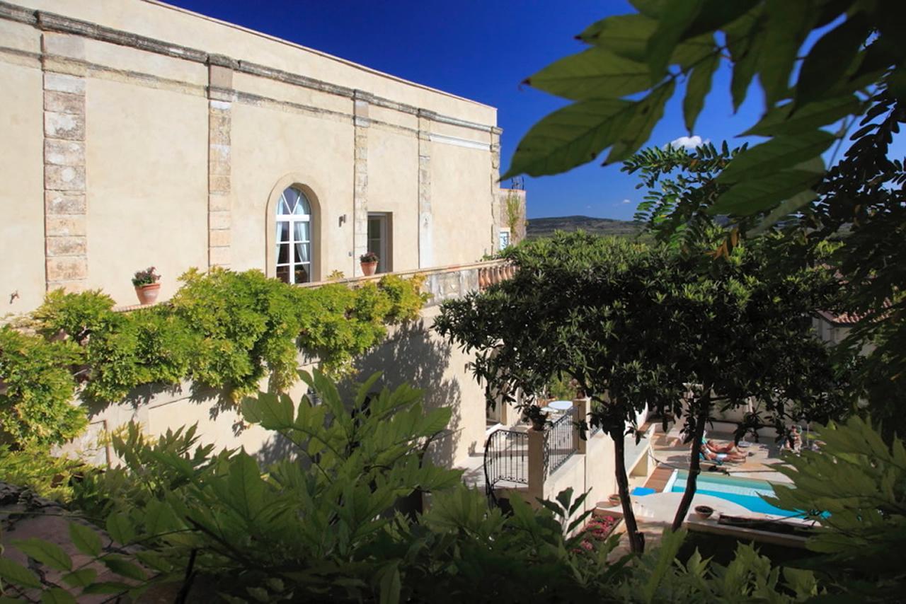 Hotel Cinq & Sept Roujan Exterior foto