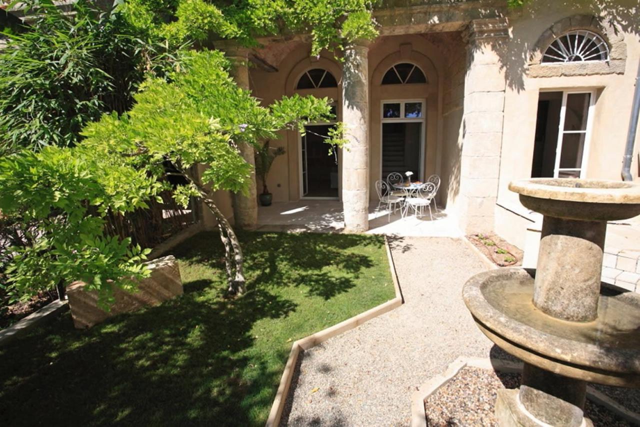 Hotel Cinq & Sept Roujan Exterior foto